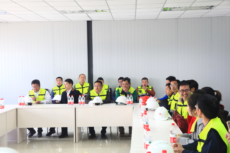 1496480392803563.jpg 12-項(xiàng)目組開(kāi)會(huì)全場(chǎng)1.jpg