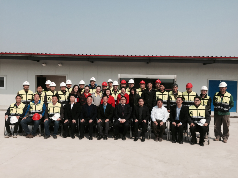 1496480440138982.jpg 13-趙振元同志與十一科技項(xiàng)目組同志們親切合影.jpg